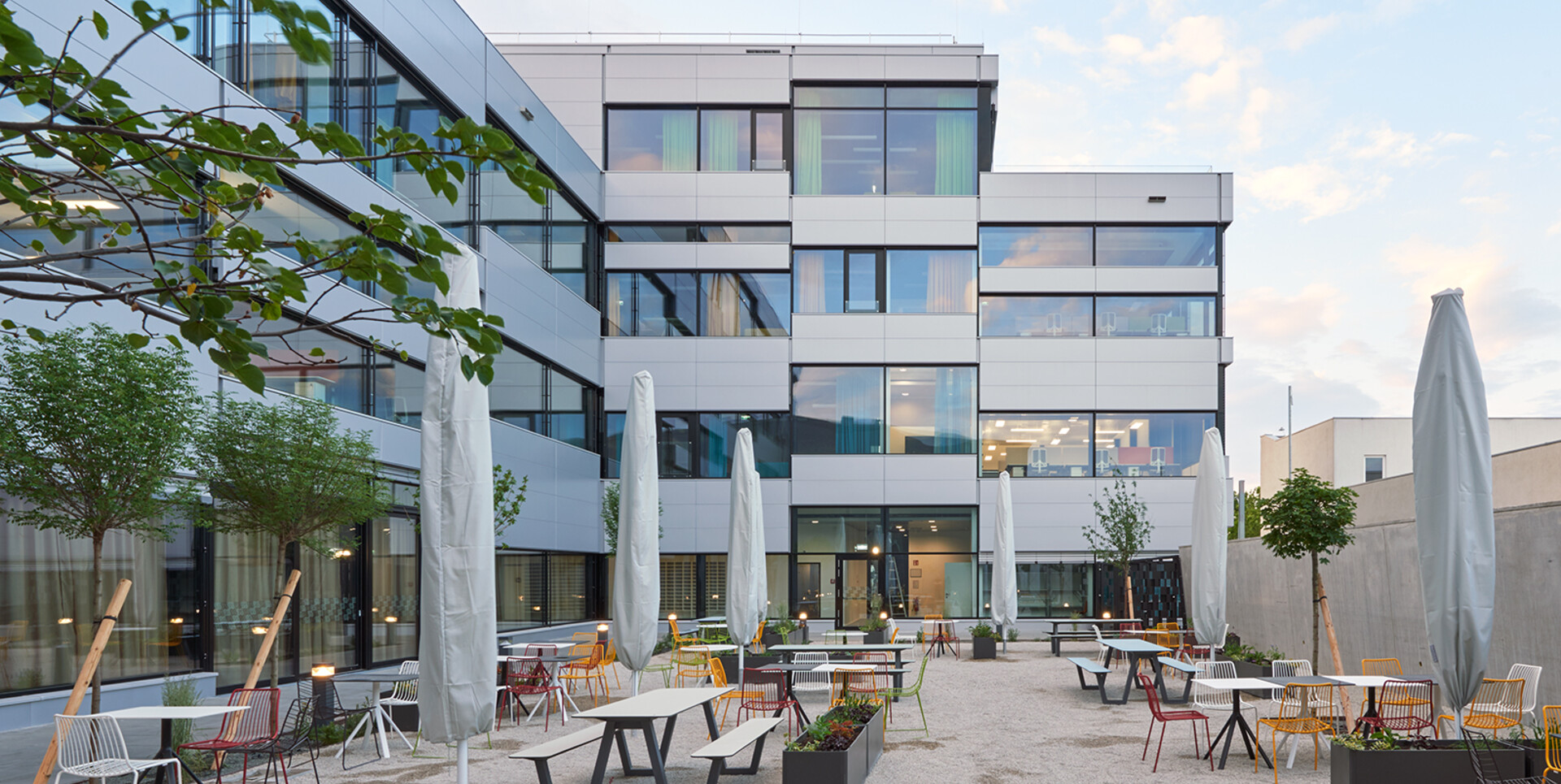 IBN2 - Building
